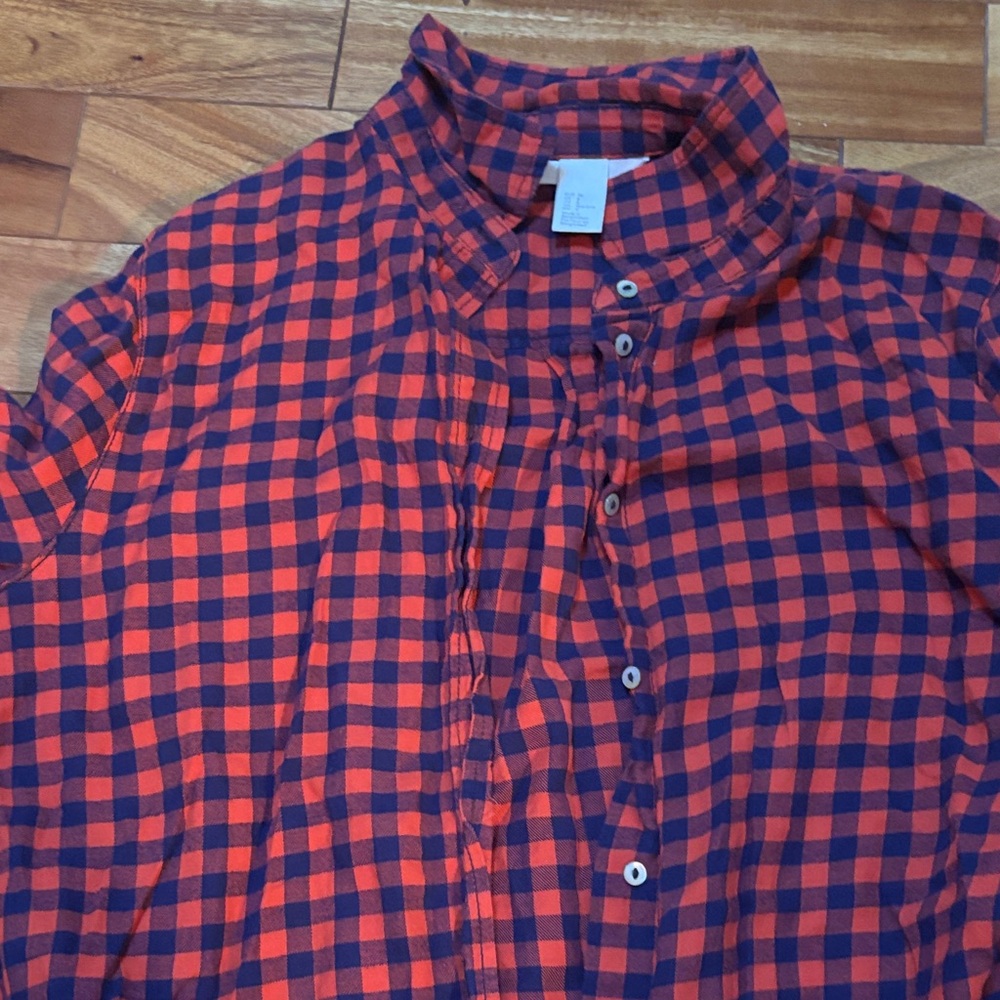 H&M Women's Red and Blue Checkered Button Down Shirt